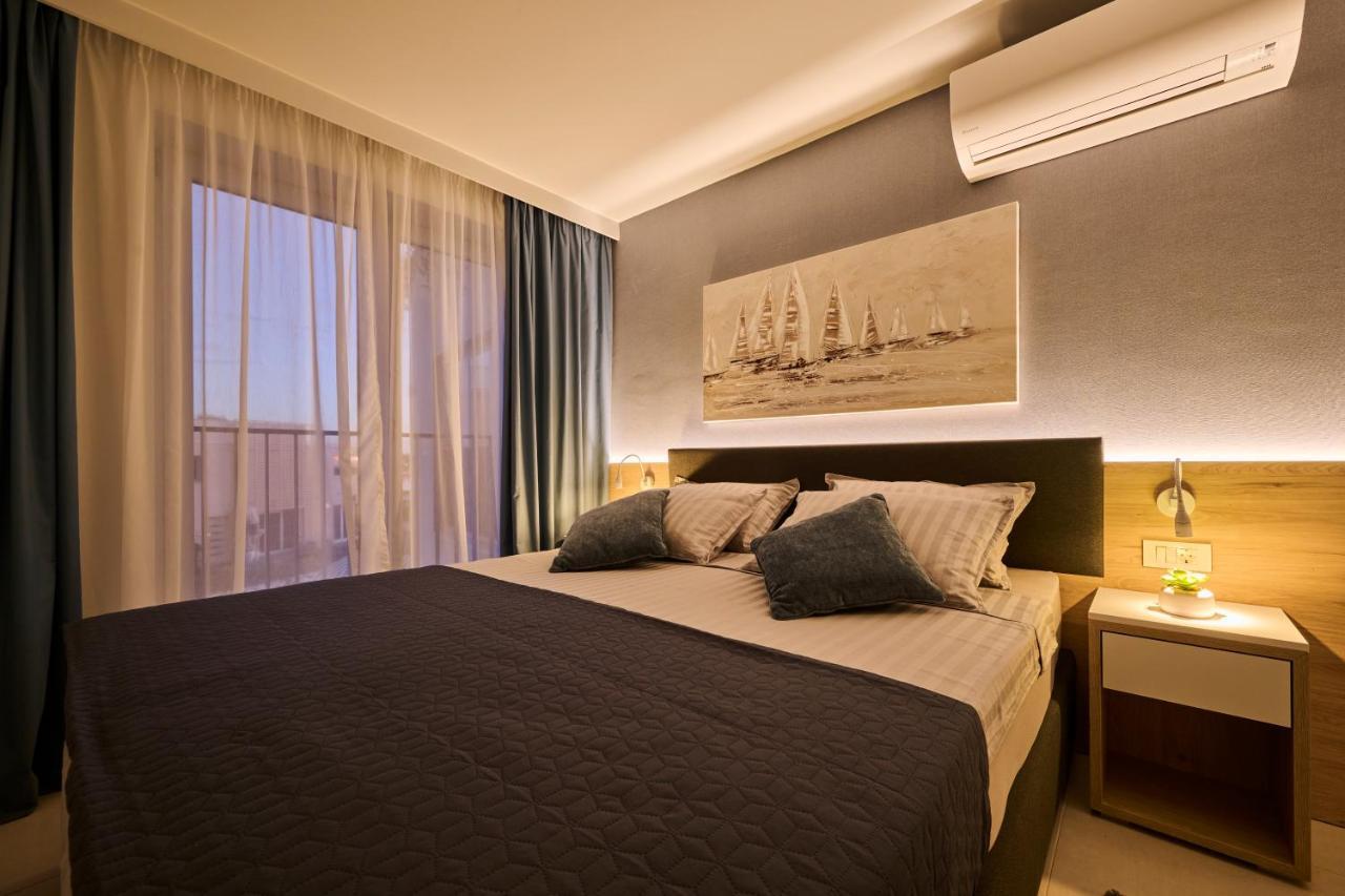 Vita Mirabilis Suite Umag Bagian luar foto