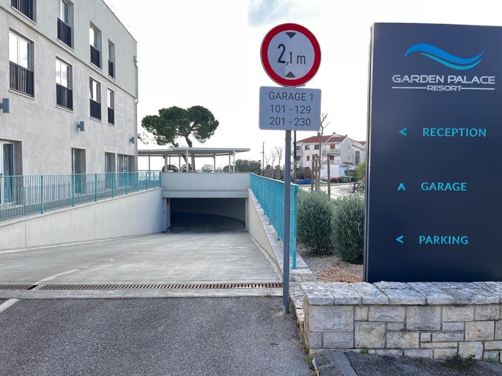 Vita Mirabilis Suite Umag Bagian luar foto